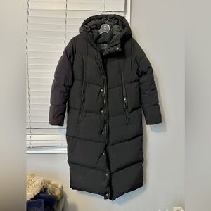 Winter Goode down puffer Coat (affordable price!!!)